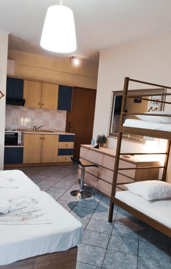 Jimmy'S Rooms Nea Potidea 外观 照片