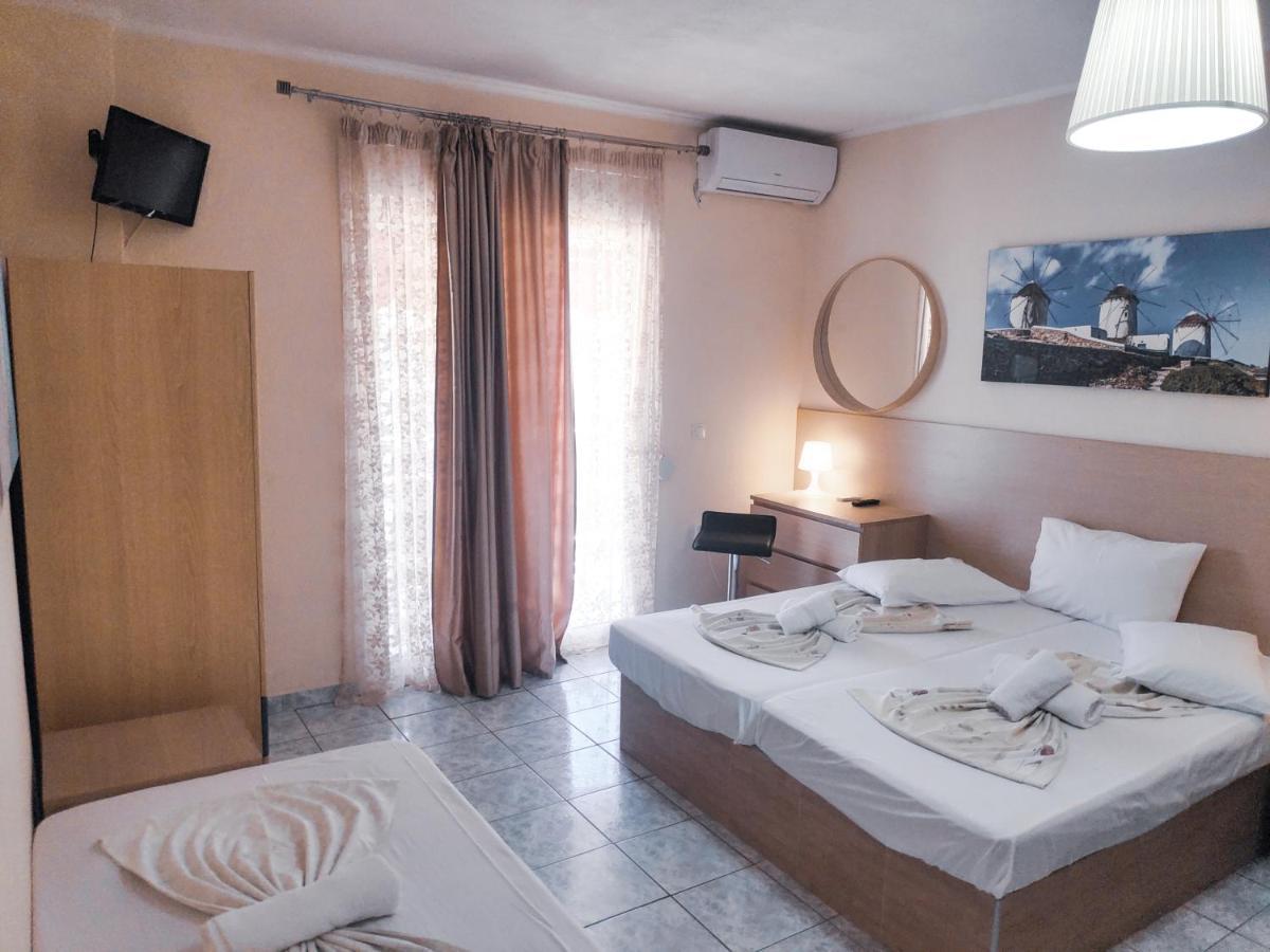 Jimmy'S Rooms Nea Potidea 外观 照片