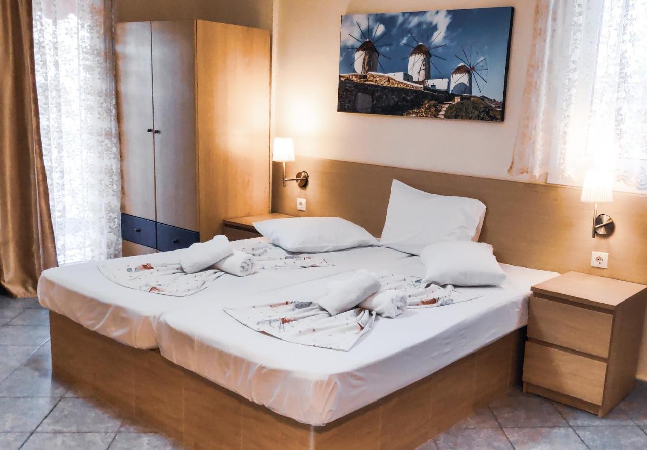Jimmy'S Rooms Nea Potidea 外观 照片